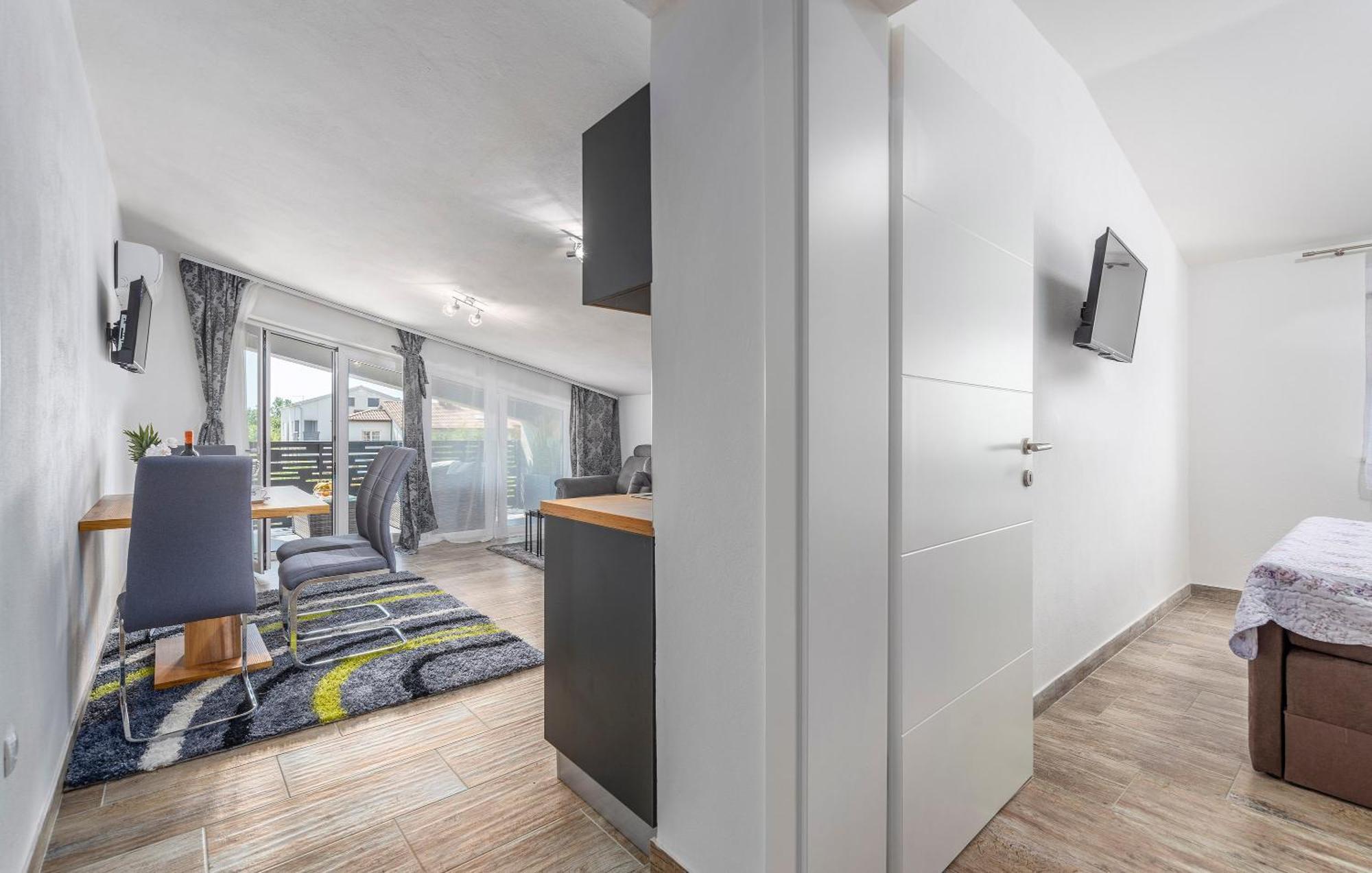 Apartmani Natalija ポレッチ 部屋 写真